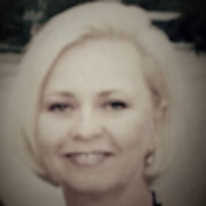 Meet your Posher, Cynthia